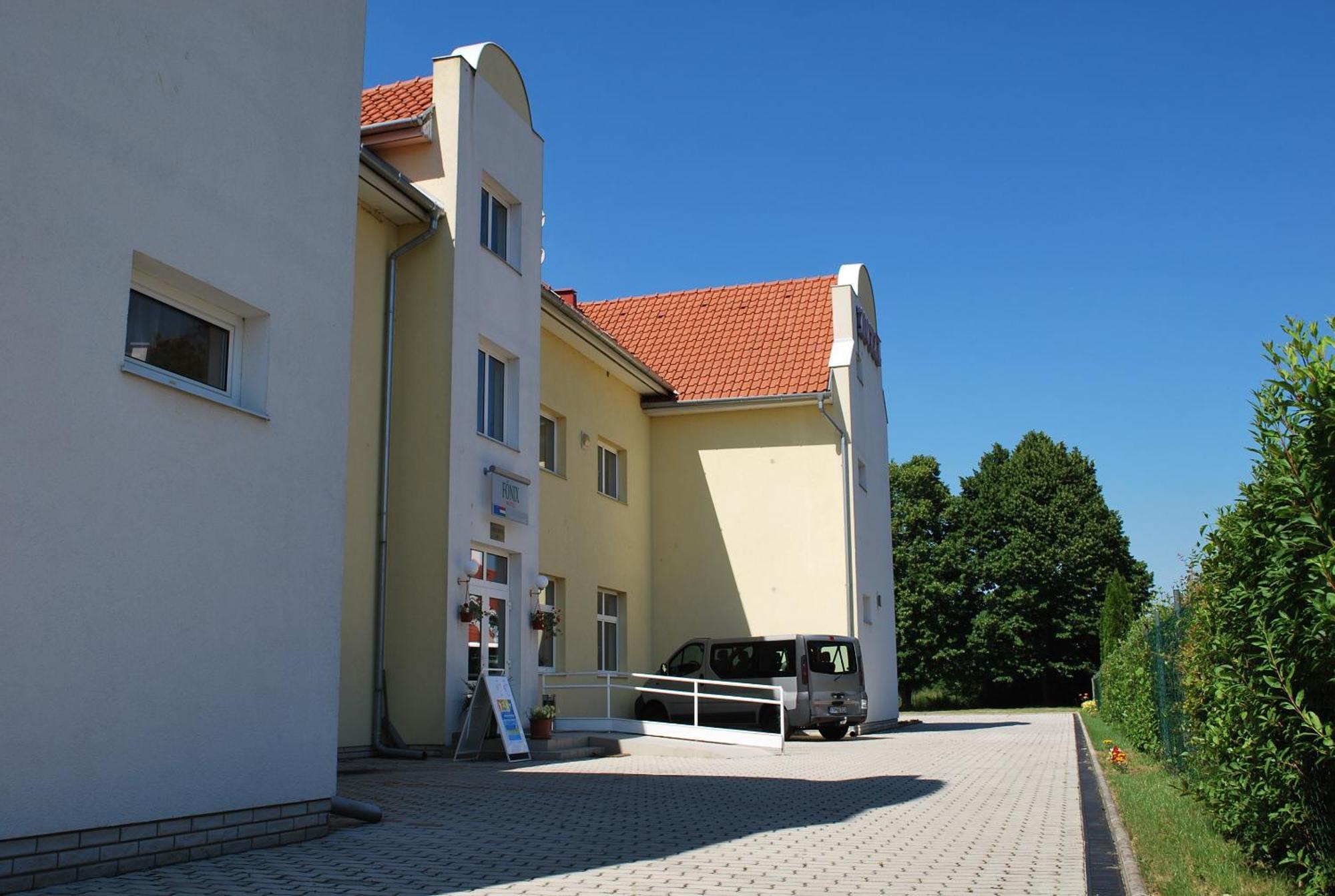 Fonix Hotel Bük Exterior foto